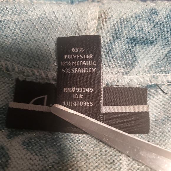 Added Dimensions for Catherines 3X (26W/28W) Animal Print Metallic Cardigan - Picture 7 of 9